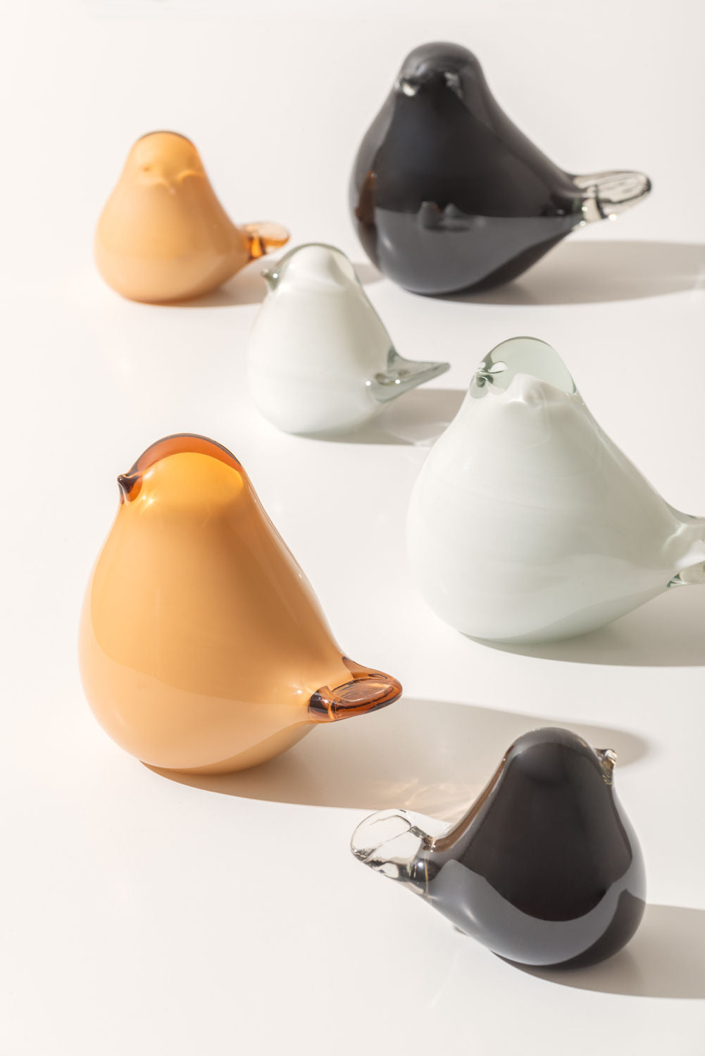 present time Statue Fat Bird medium glass white