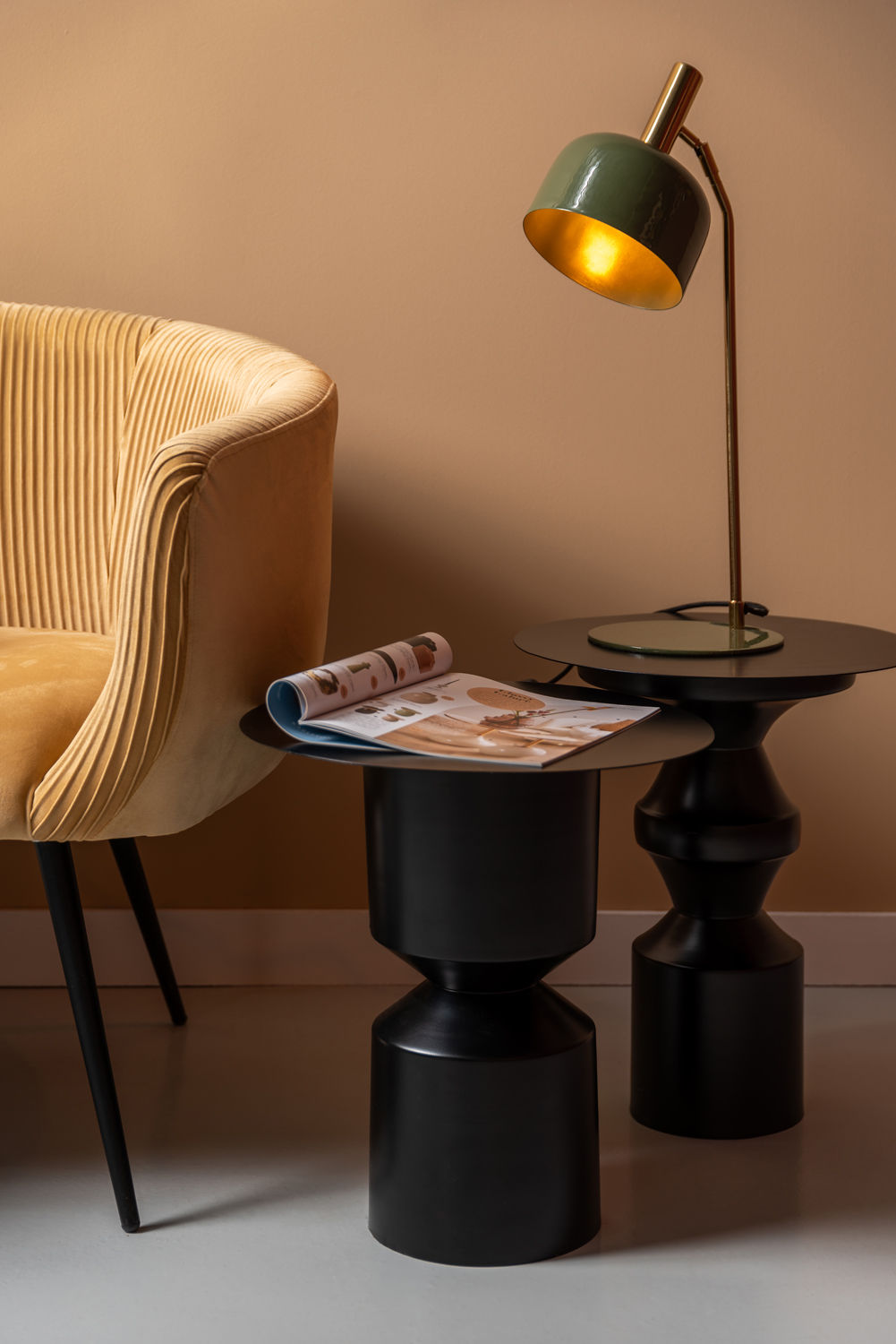Leitmotiv Table lamp Smart enamel jungle green
