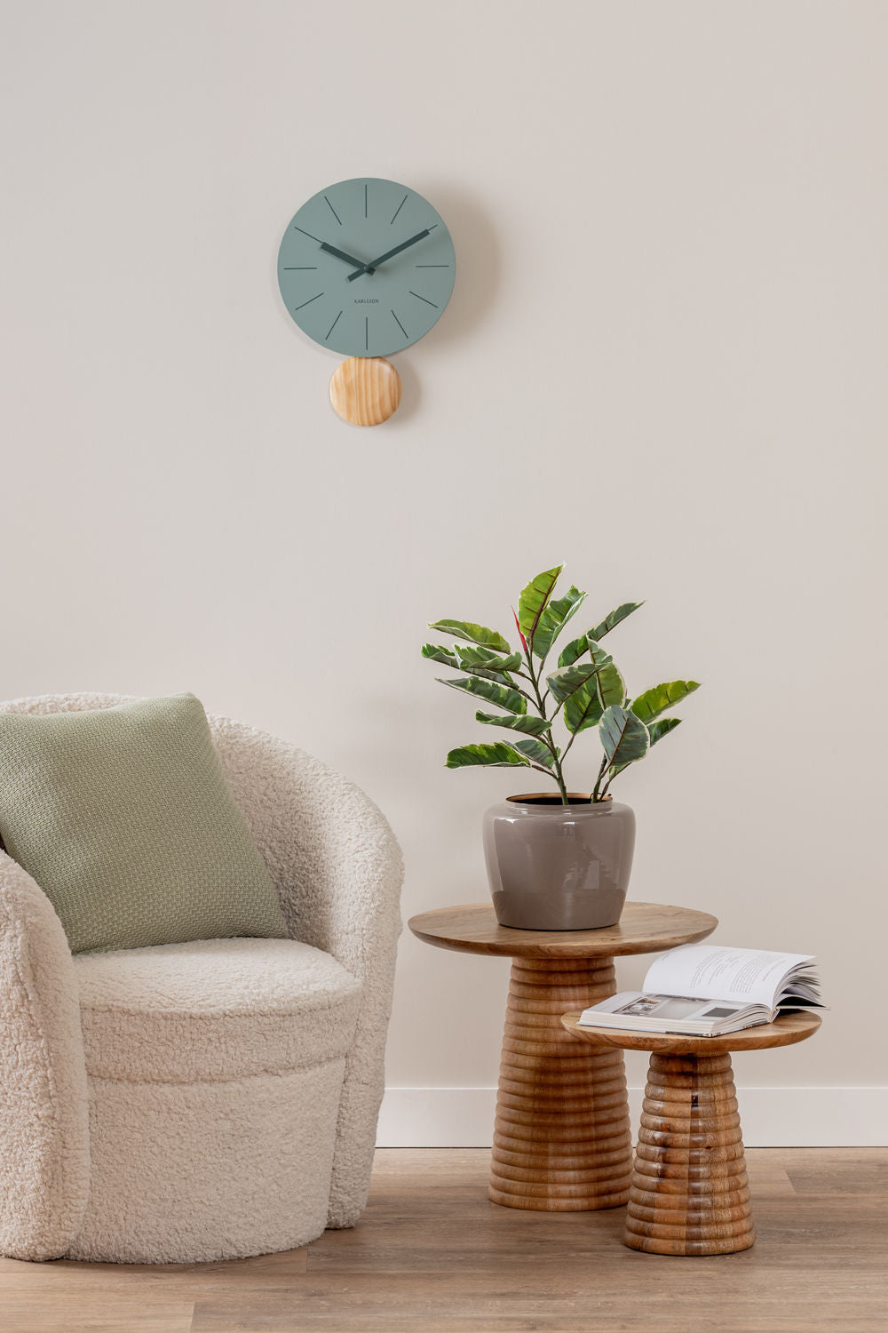 Karlsson Wall clock Arlo pendulum matt jungle green