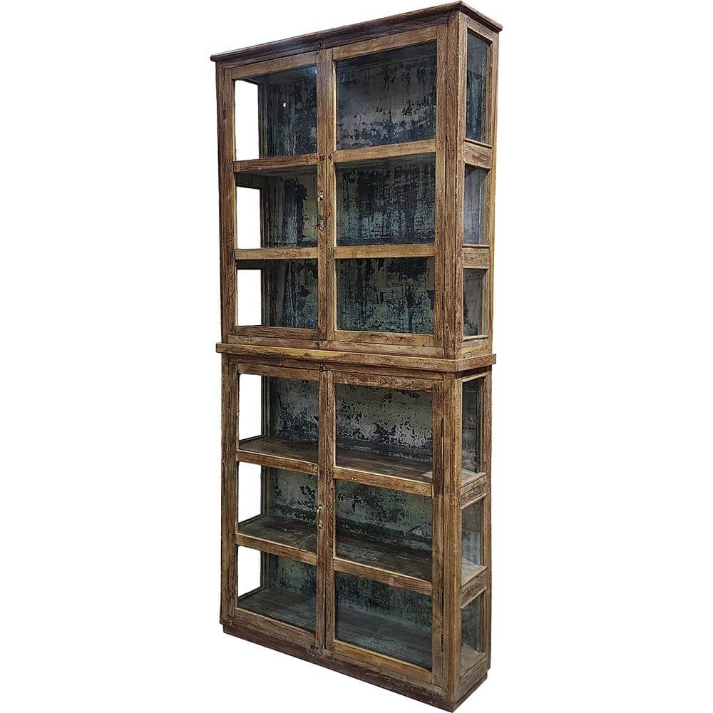 Trademark Living Stor smuk vitrine med glaslåger