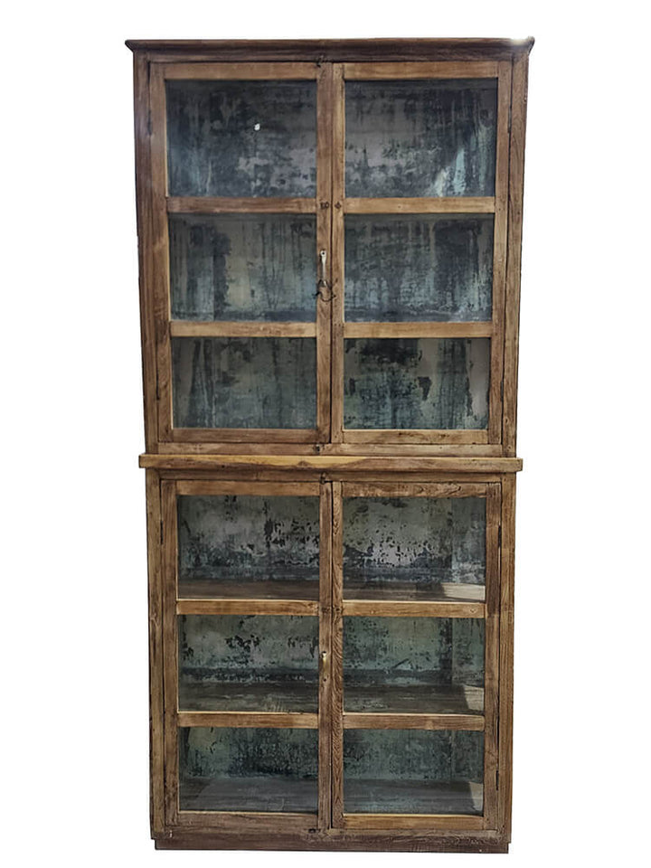 Trademark Living Stor smuk vitrine med glaslåger