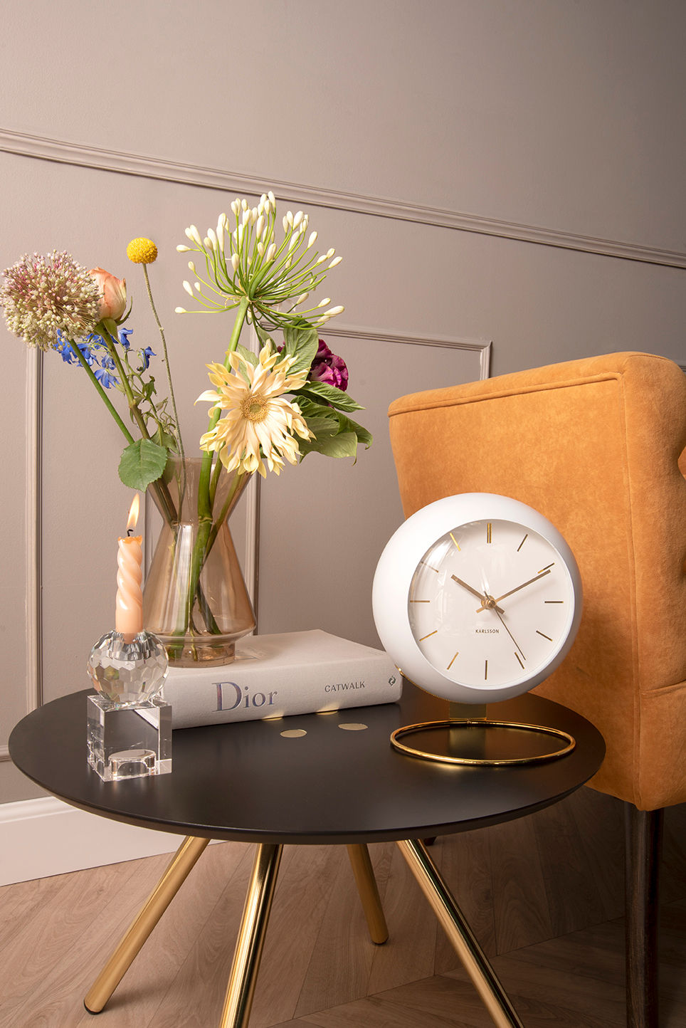 Karlsson Table clock Globe white, Des. Armando Breeveld