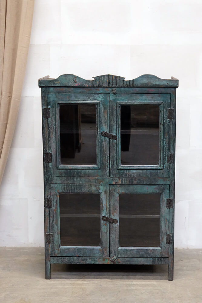 Trademark Living Vitrineskab med forrygende patina