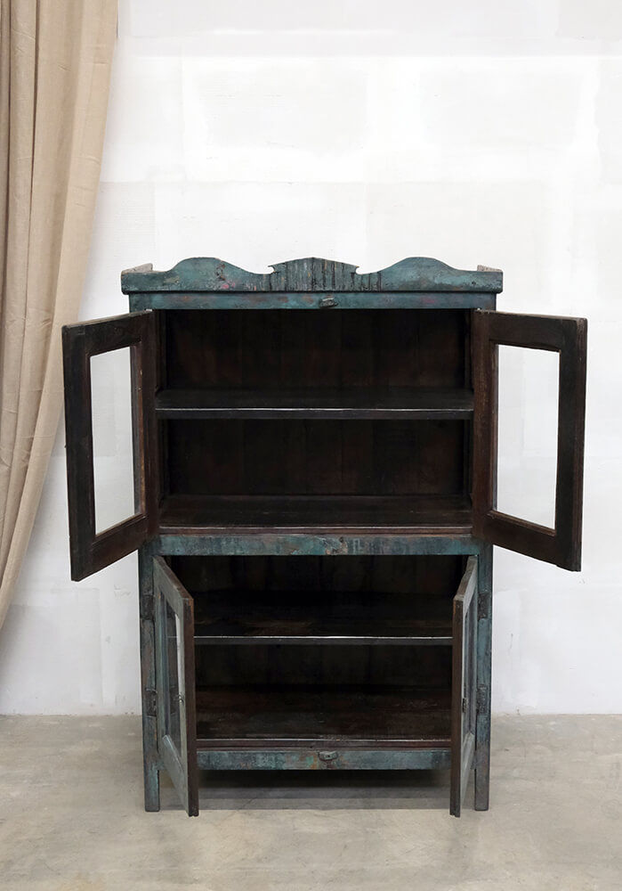 Trademark Living Vitrineskab med forrygende patina