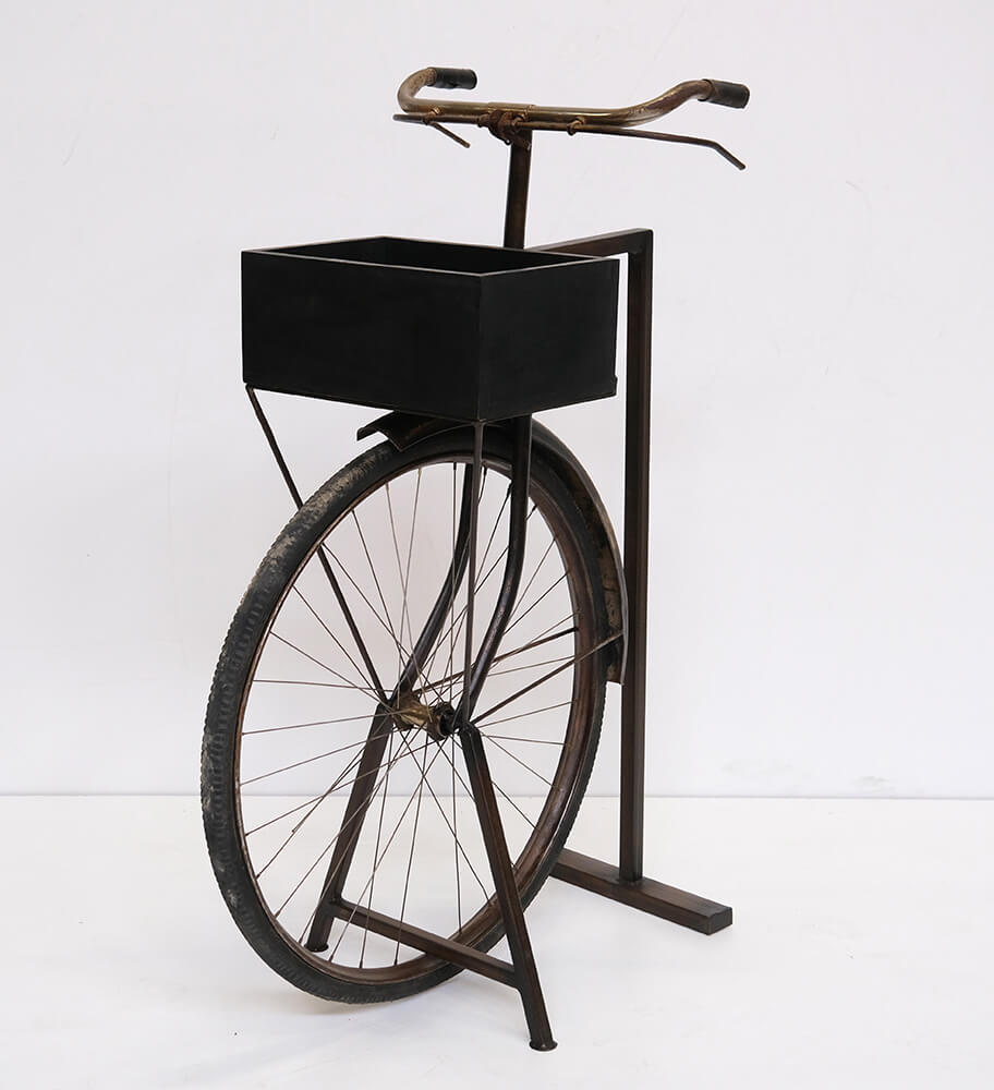 Trademark Living Vingegaard cykelfront med kasse