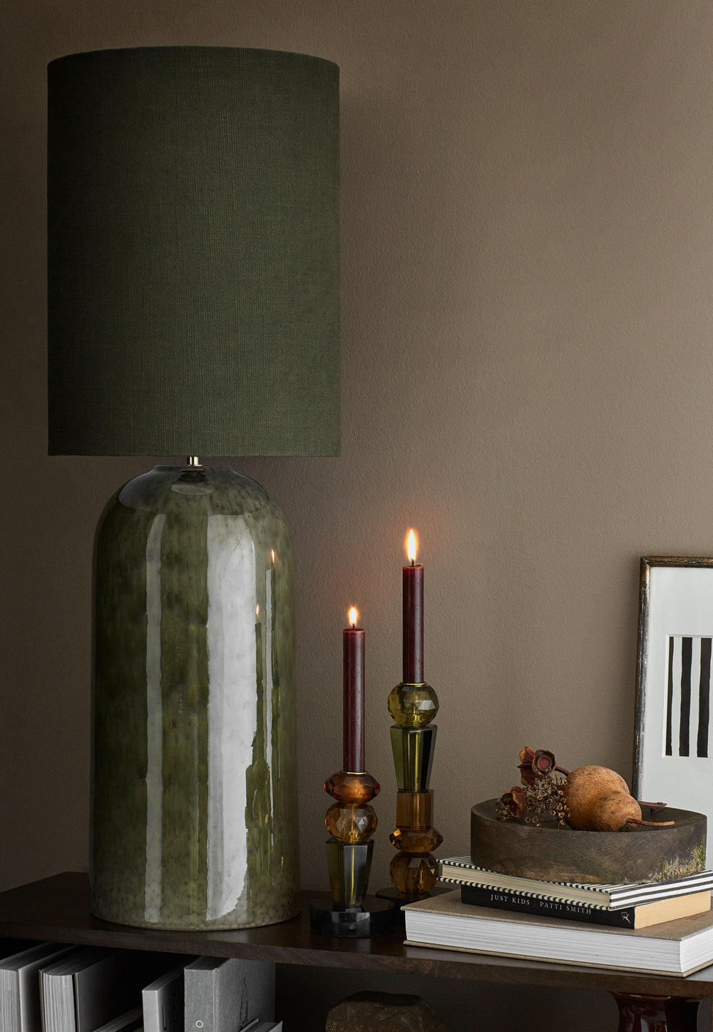 Cozy Living Asla Lamp w. Lampshade - ARMY